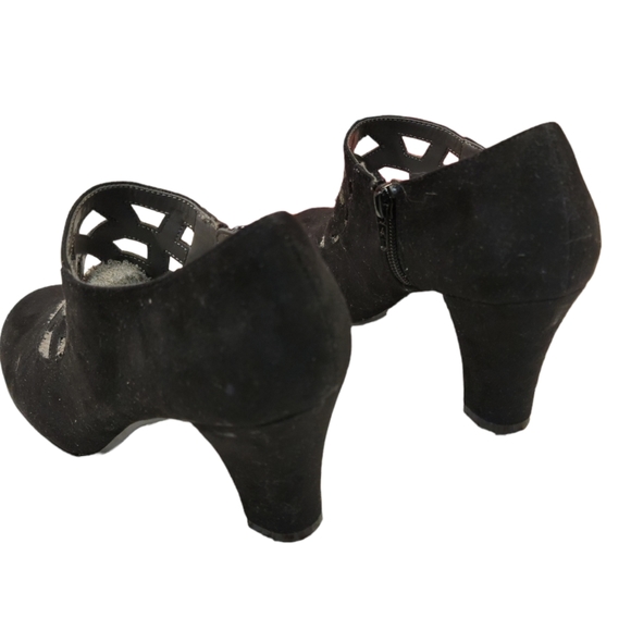 AEROSOLES HEEL REST Bootie Heel - Picture 6 of 10